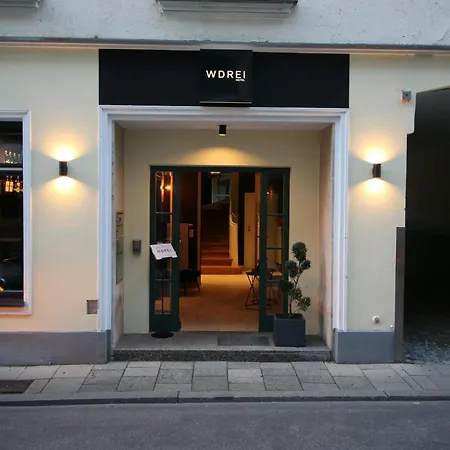 Wdrei Hotel